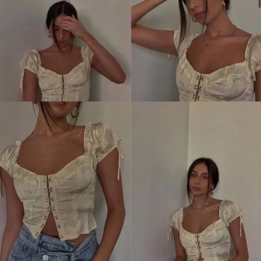 Princess Polly Allyson Puff Sleeve Hook Eye Front Floral Top, size US 0, yellow